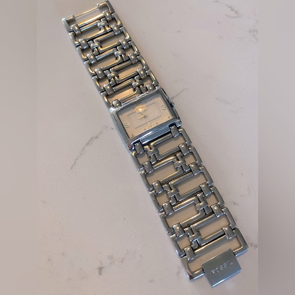 Beautiful 2006 FOSSIL ES-1751 Women's Quartz Watch Works! - Picture 1 of 10